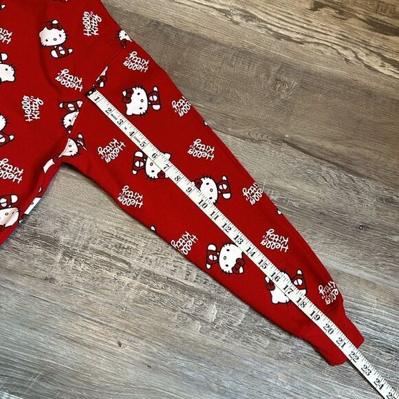 Sanrio•Hello Kitty•all over red•sweatshirt•small•crewneck | 1590 - Picture 5 of 8